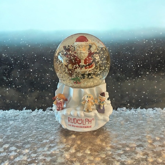 Vintage Rudolph the Red-Nosed Reindeer Snow Globe Collectible Holiday Decoration - Picture 4 of 11